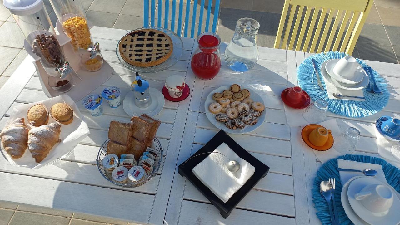 Villino Tronchetto Bianco Bed & Breakfast Mola di Bari Exterior photo