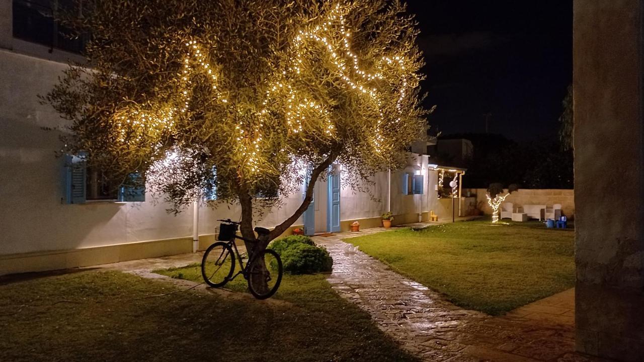 Villino Tronchetto Bianco Bed & Breakfast Mola di Bari Exterior photo