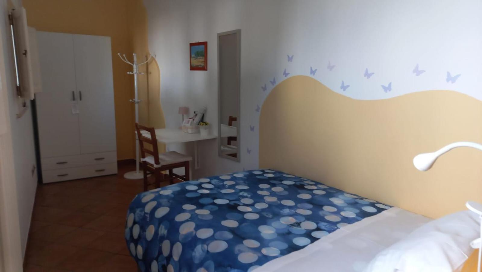 Villino Tronchetto Bianco Bed & Breakfast Mola di Bari Exterior photo